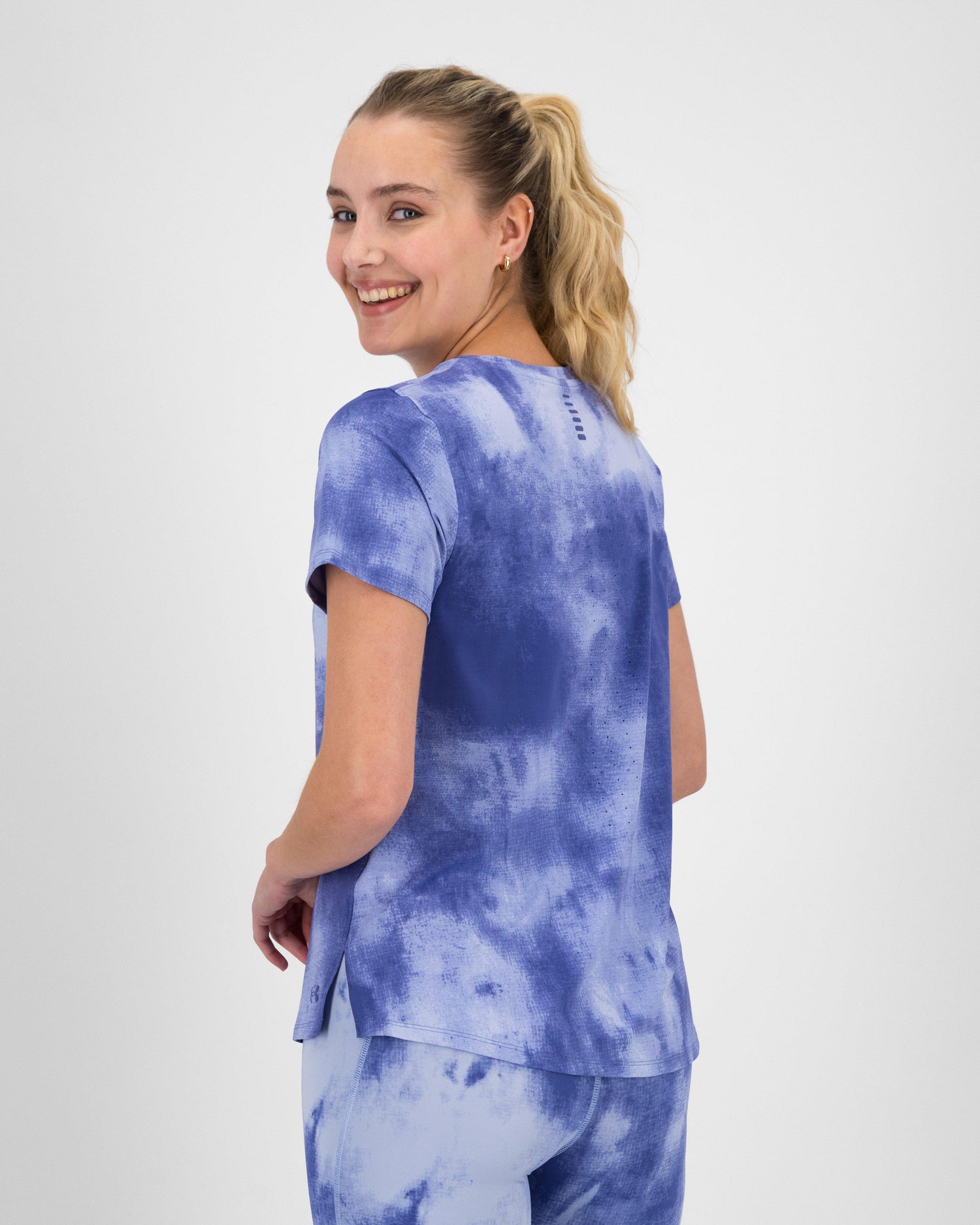 Under Armour Women’s Laser Wash Short-Sleeve T-shirt Blue