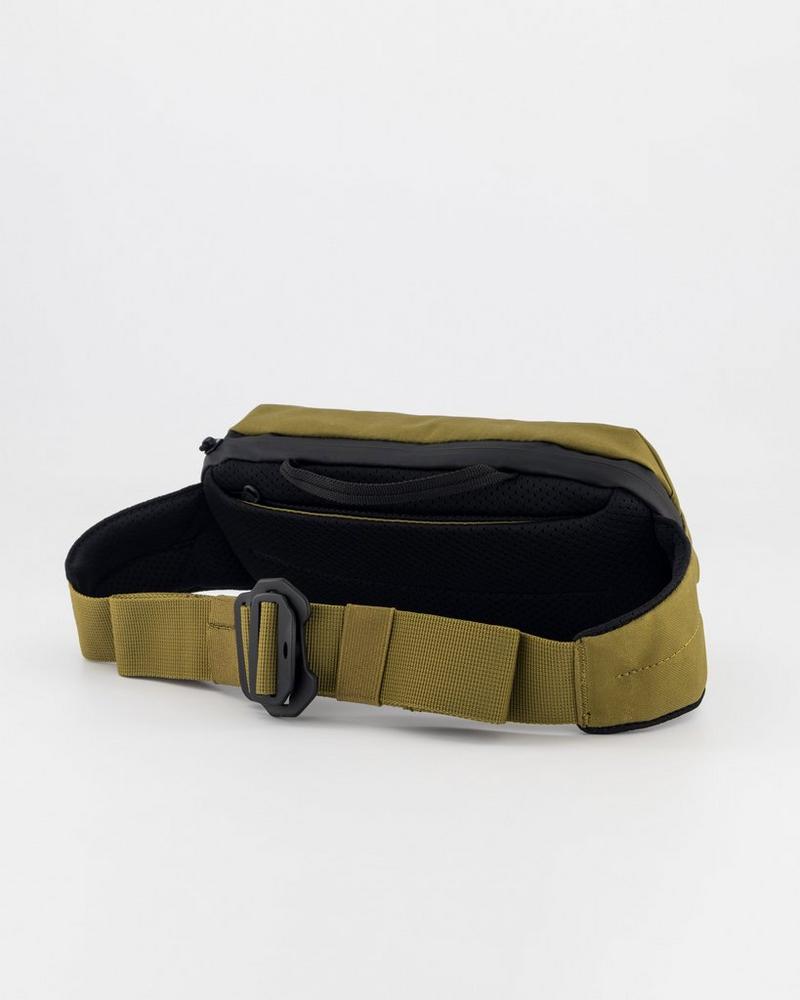 Thule Aion Sling Bag Versatile Crossbody Hip Pack 2L