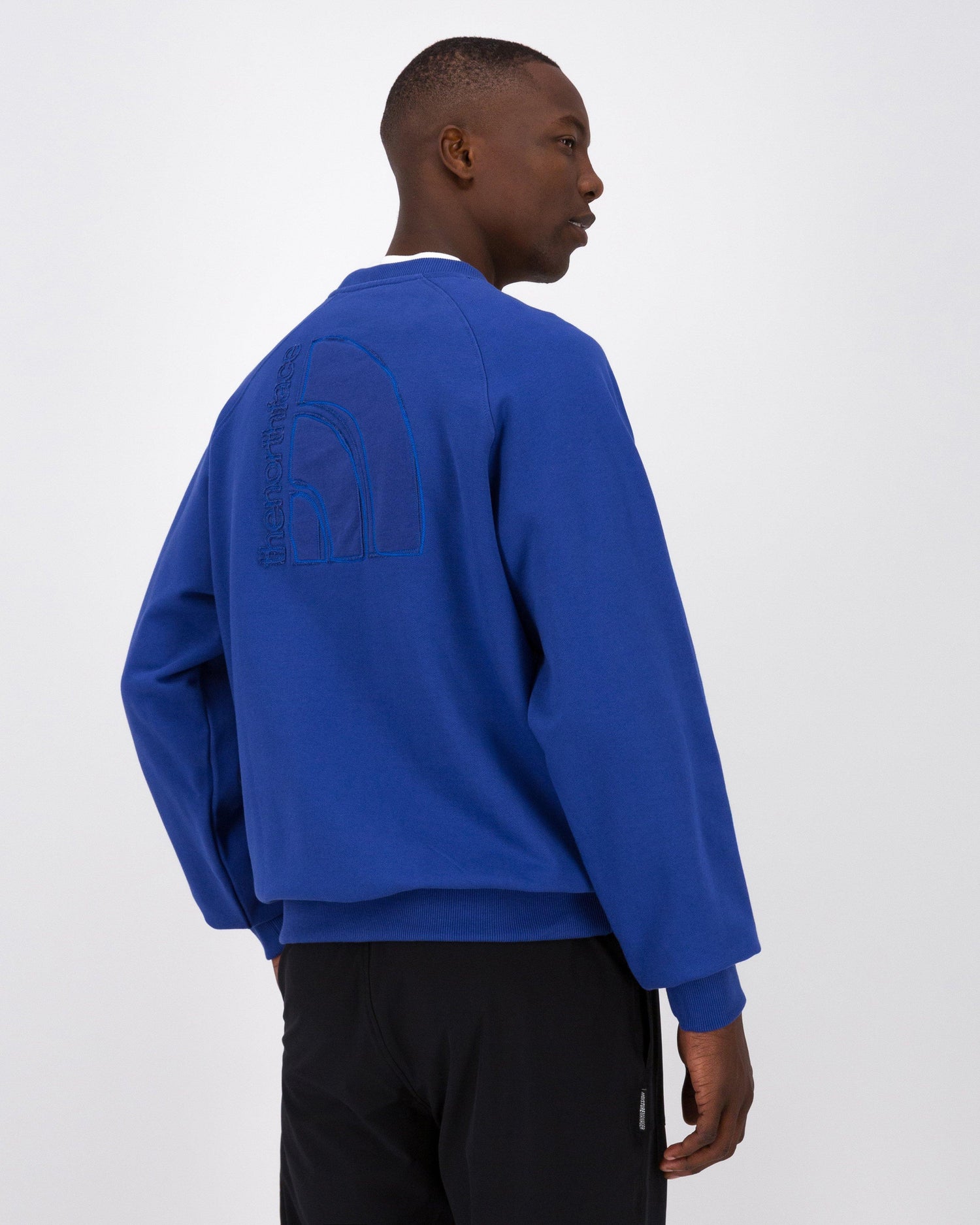 The North Face Men's Logo Relaxed Long-Sleeve T-shirt Blue